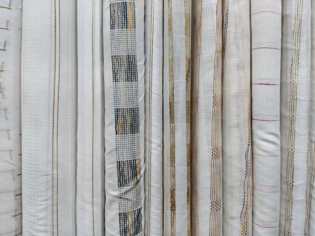 湖北围城环保防水涂料核心性能与民用建筑防水施工流程说明
